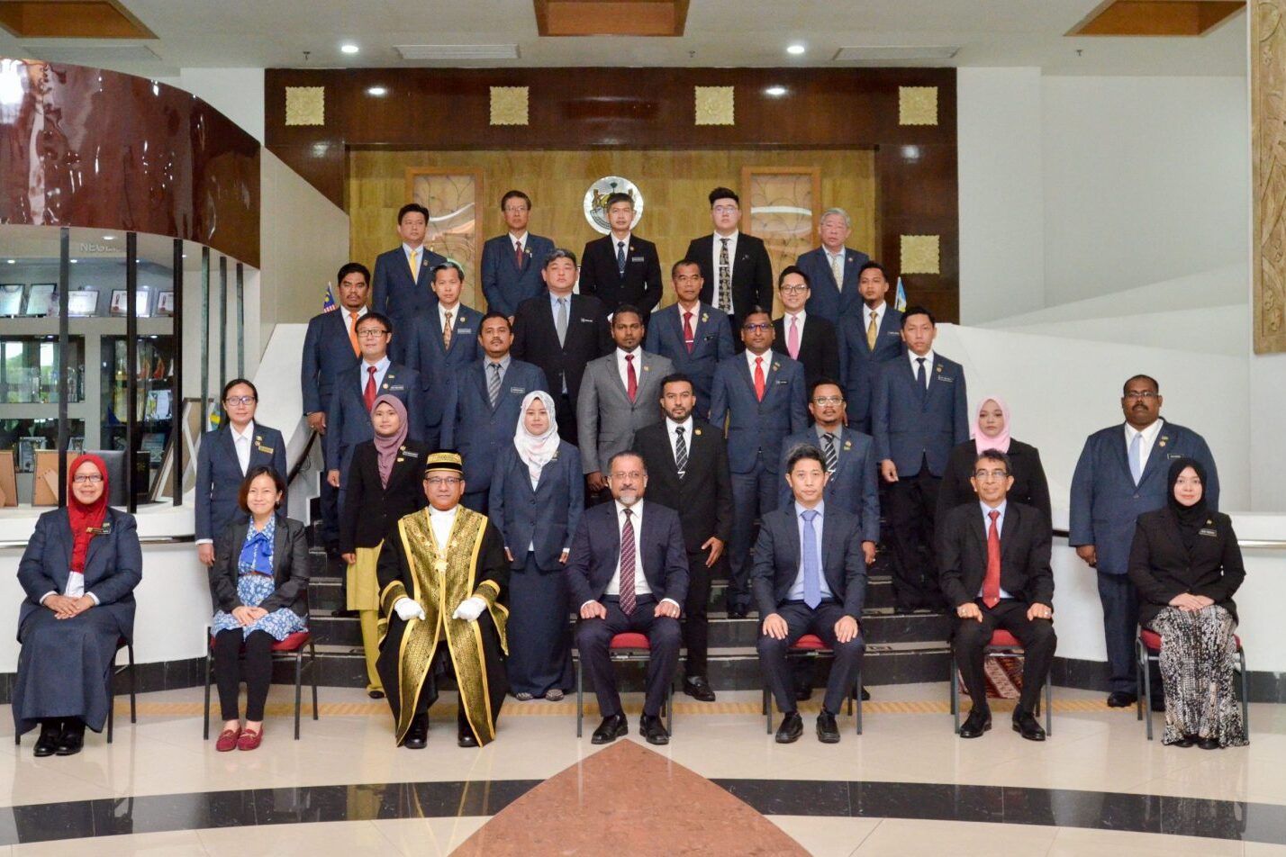 “反跳槽法与国会改革”