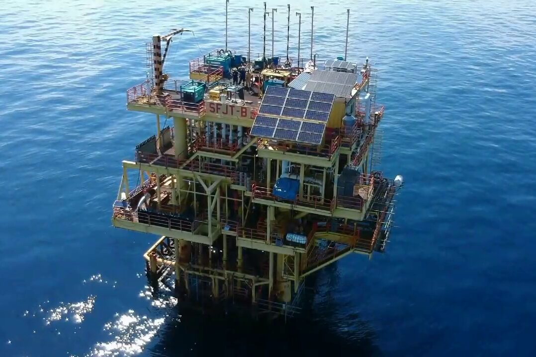 “东马自治权与石油税收问题”